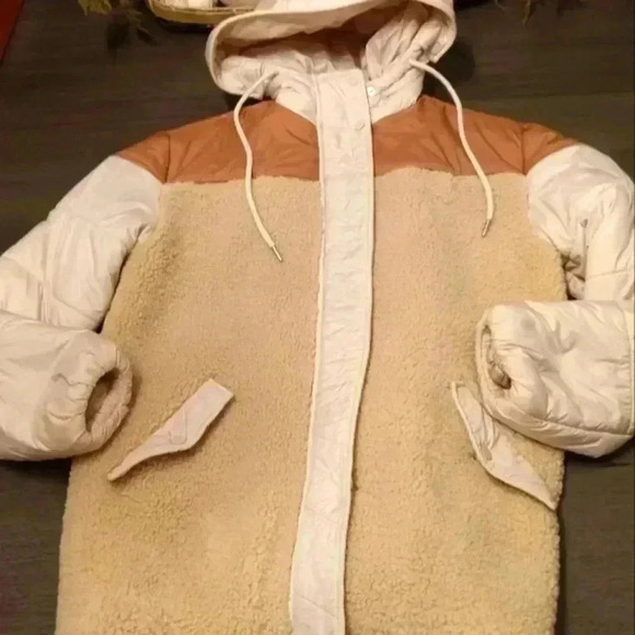 Bagatelle Coat